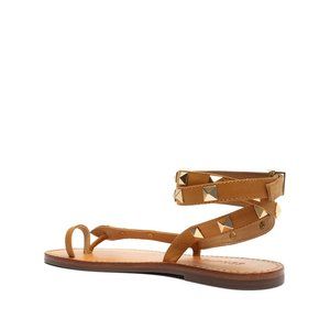 Brand new Schutz Studs Leather Sandal in tan, Size 8